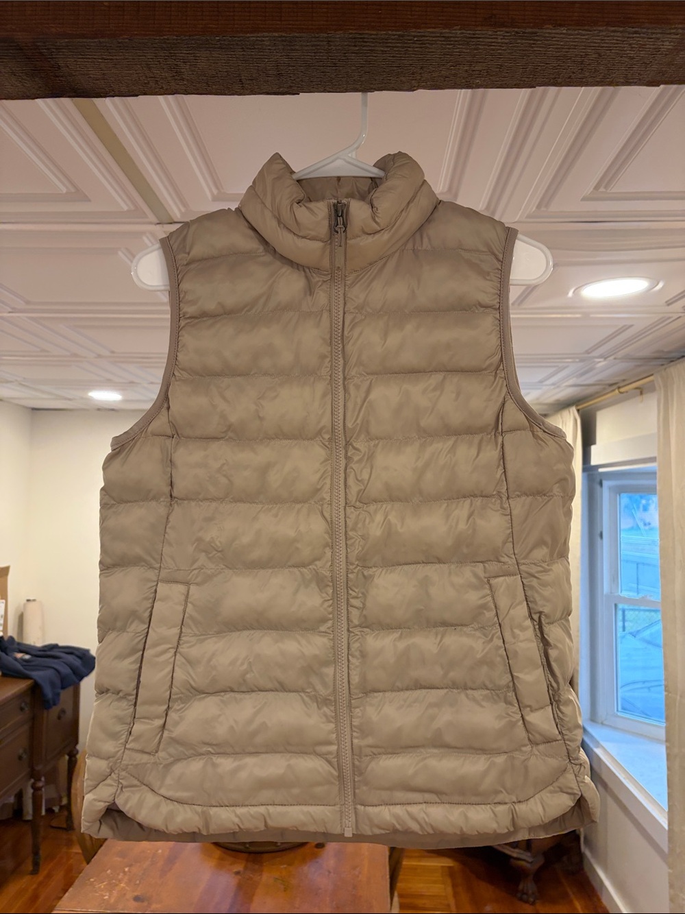 Women's Lightweight Beige Quilted Puffer Vest - Sleeveless Zip-Up